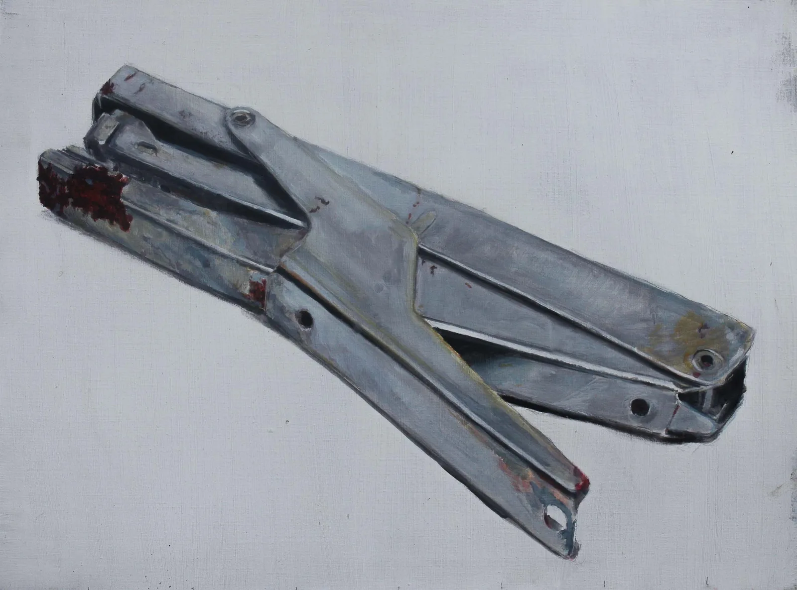 Ligature, Huile sur toile, 2016, 60 × 80 cm, peinture d'Aurian Guerard des Lauriers. Une vieille agrafeuse en métal, ouverte, rouillée à un bout.
